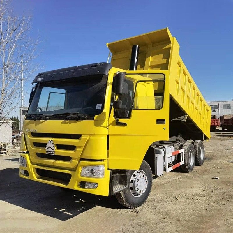 Euro 2 2015 Camion à ordures d'occasion HOWO 371HP 6x4 25 Tonnes de chargement Camion à décharge de seconde main