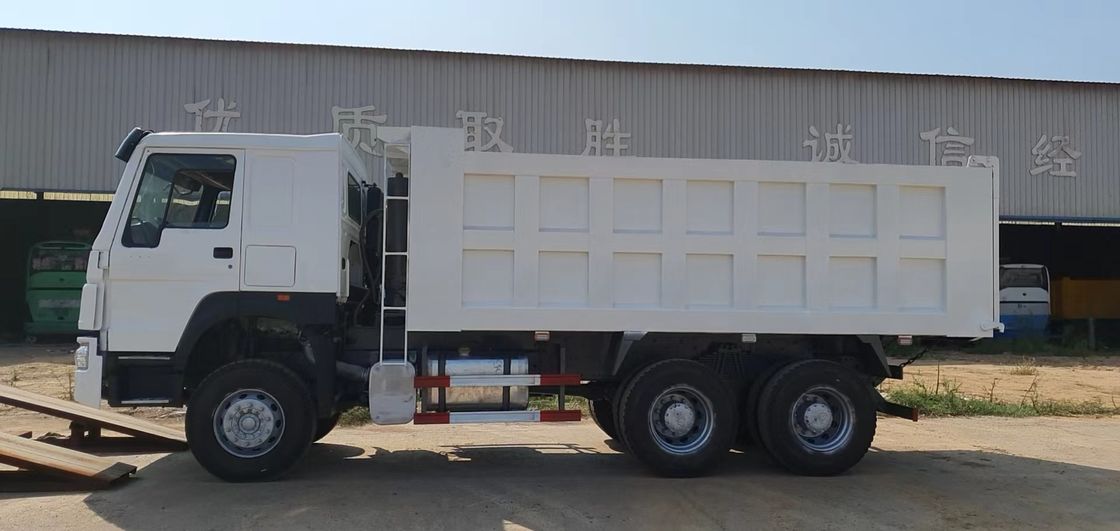 SINOTRUC Sino Sinotruk Howo 371 6x4 A7 8x4 WEICHAI camion de décharge d'occasion