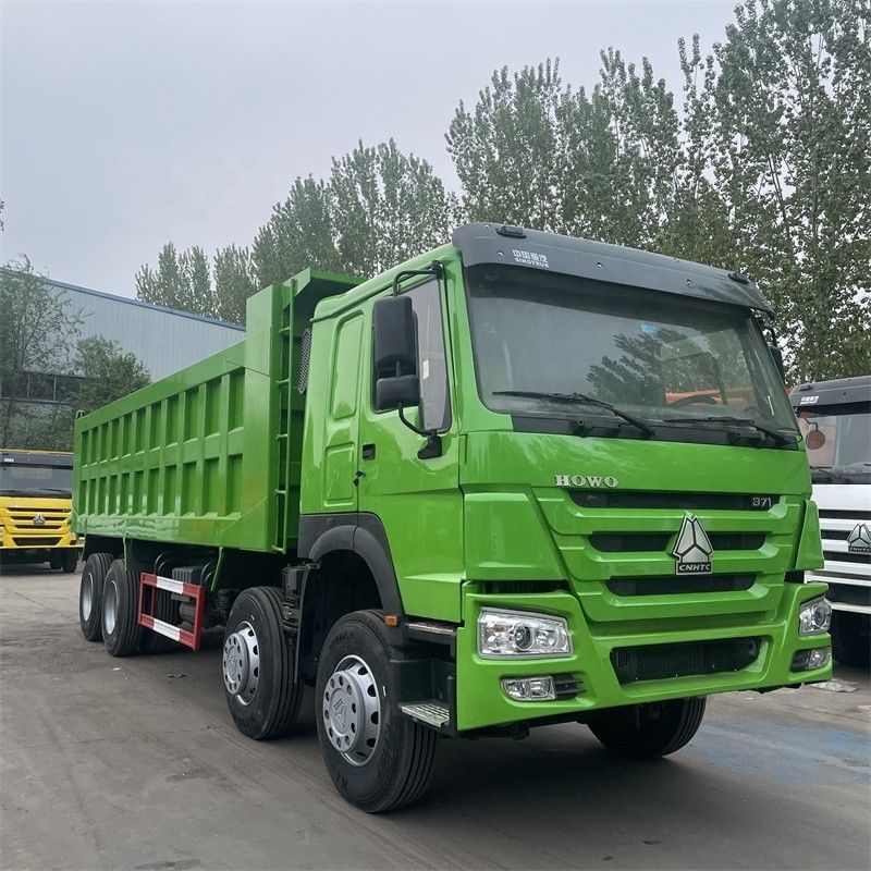Camion SINO 12 roues 30 mètres cubes HOWO 40 tonnes 8x4 Camion à décharge à décharge d'occasion avec performance