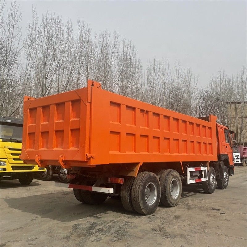 40 tonnes 12 pneus Howo 8X4 336HP 371HP 420 HP camion de deuxième main avec consommation
