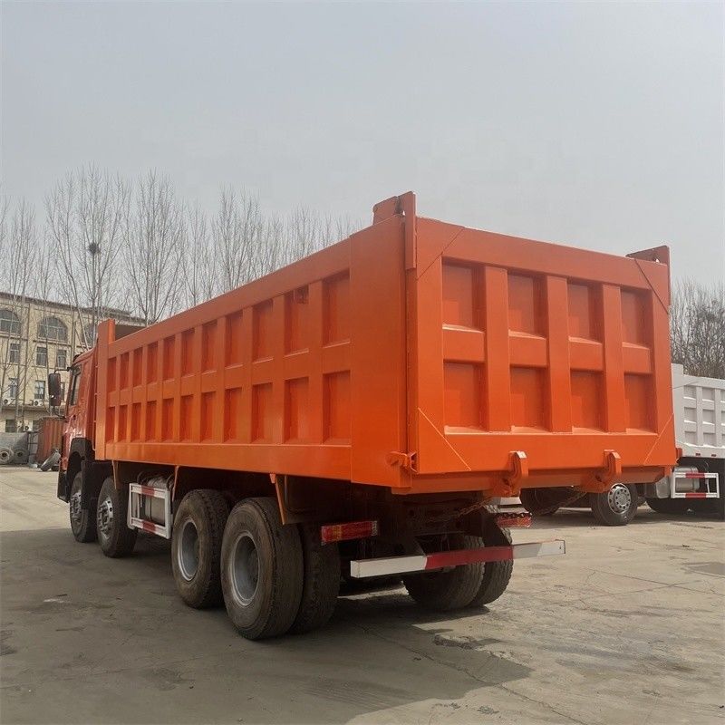 40 tonnes 12 pneus Howo 8X4 336HP 371HP 420 HP camion de deuxième main avec consommation
