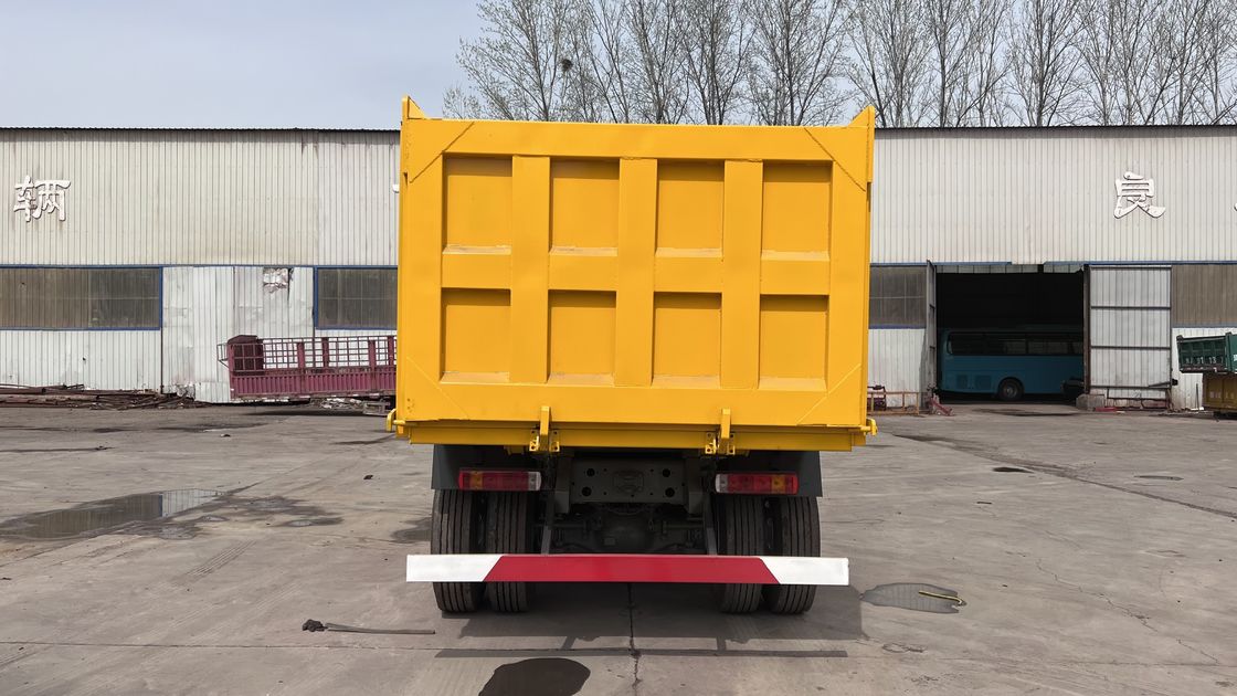 Sinotruck utilisé Howo 40 tonnes 10 roues camion à décharge pour le transport minier