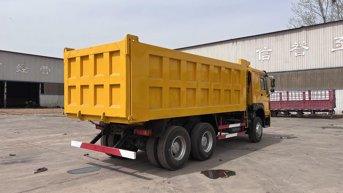 Sinotruck utilisé Howo 40 tonnes 10 roues camion à décharge pour le transport minier