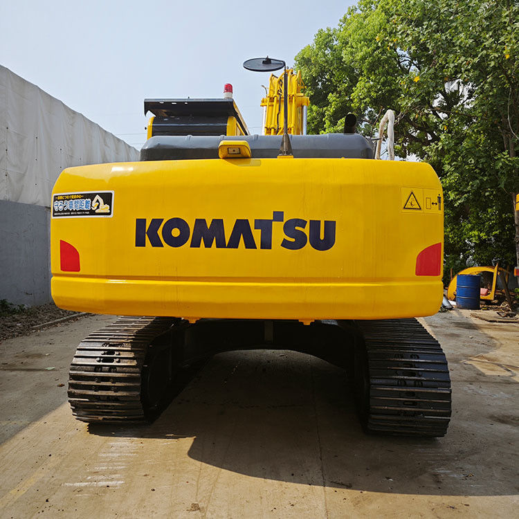 Excavateur de 5 tonnes Komatsu PC200 avec 0 à 2000 heures de travail et puissance nominale de 257/1900kw/rpm