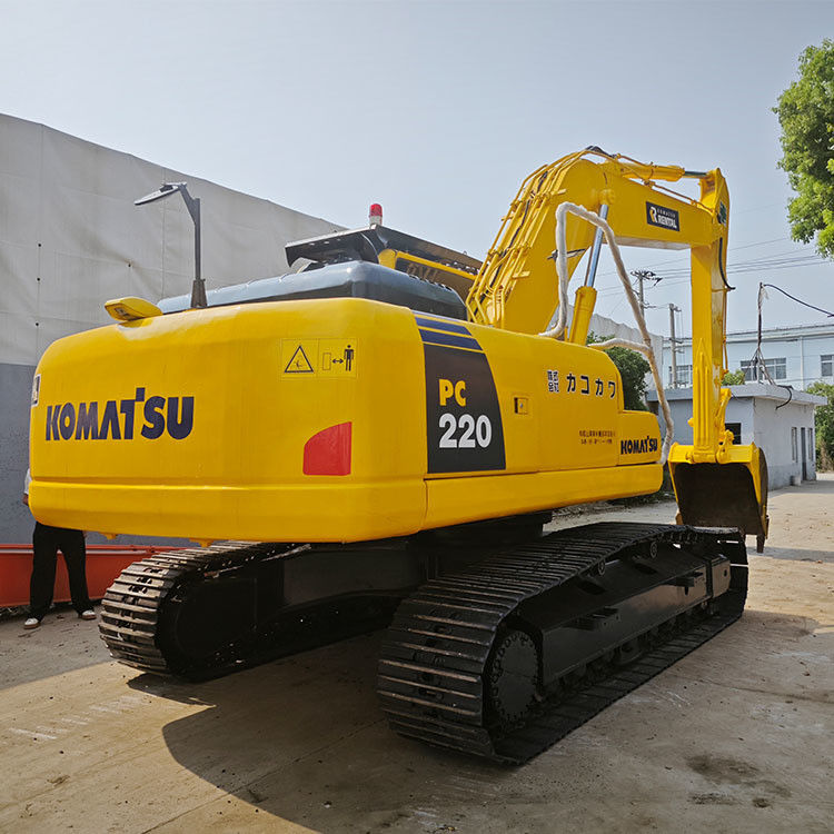 Excavateur de 5 tonnes Komatsu PC200 avec 0 à 2000 heures de travail et puissance nominale de 257/1900kw/rpm
