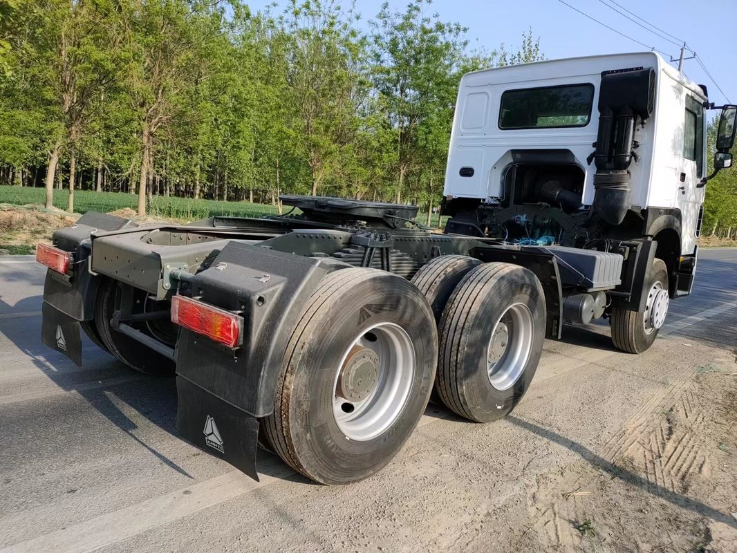 300Ltr réservoir de carburant Sinotruk Howo 6x4 tracteur à traction intégrale