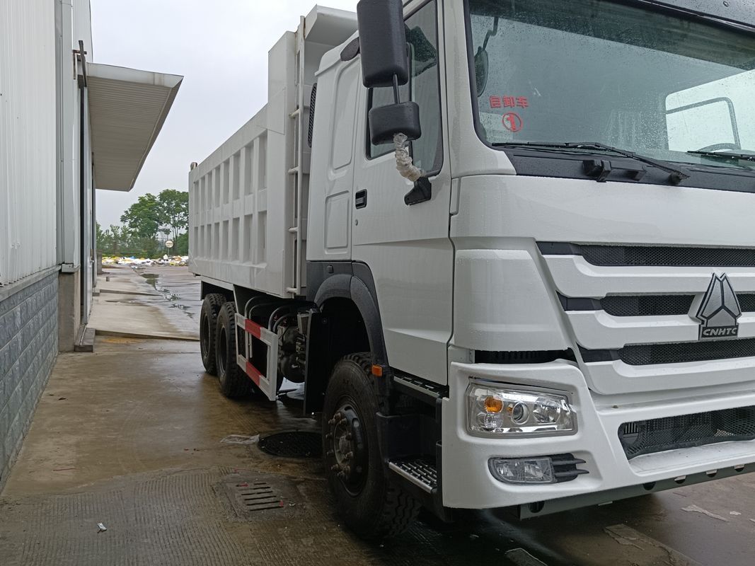 Camion à décharge Sino Howo 375HP Euro 3 Tracteur d'occasion pour le transport d'ingénierie