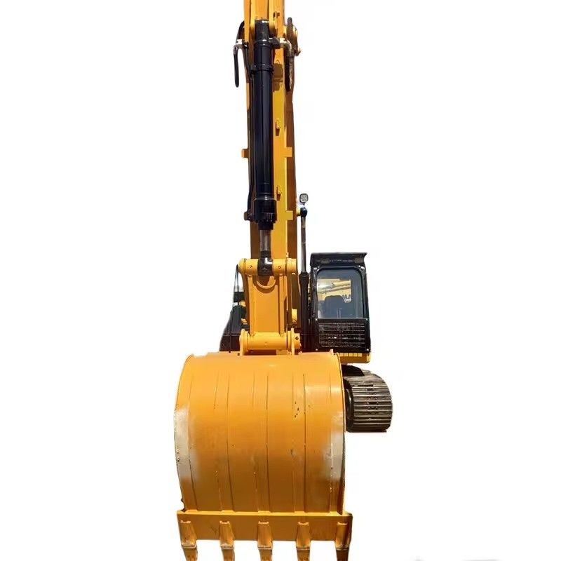 CAT320D2 Excavateur d'occasion avec capacité de seau de 0,8 m3 et moteur CAT C6.4ACERT d'origine