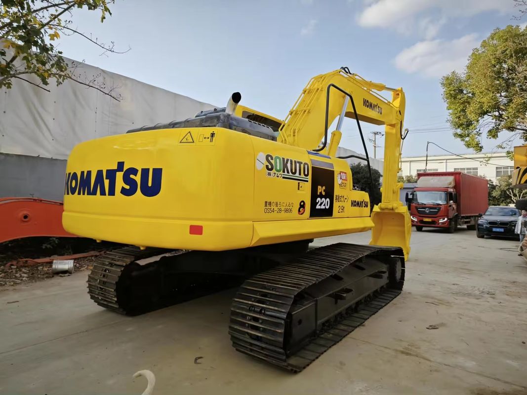 Excavateur Komatsu d'occasion de 22 tonnes PC200-8 30 tonnes Excavateur rampant CAT 320d pour le marché