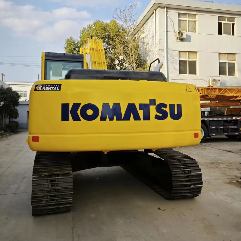Excavateur Komatsu d'occasion de 22 tonnes PC200-8 30 tonnes Excavateur rampant CAT 320d pour le marché