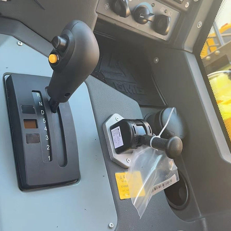 Chariot de 70 tonnes pour le secteur minier avec une capacité de réservoir de carburant de 500 à 600 litres et une boîte de vitesses FAST