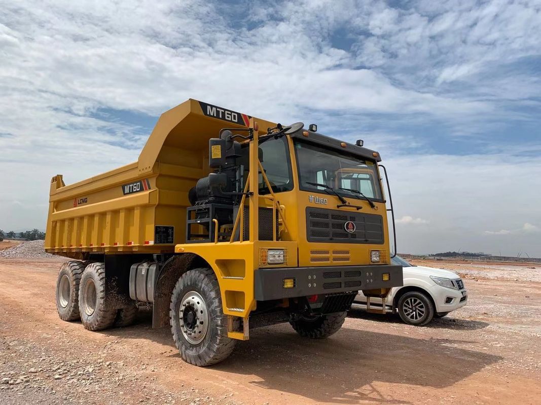 2 Traction arrière MT60 MT86 MT106 Camion minier 6X4 Charge utile de 60 à 70 tonnes