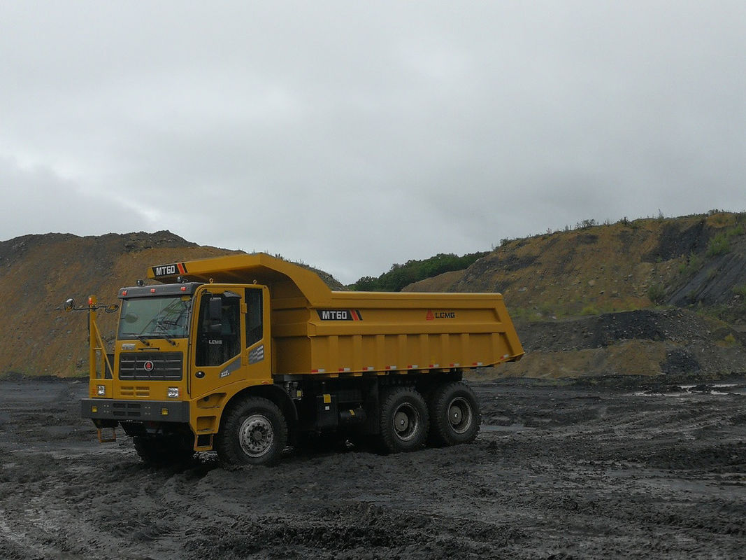 2 Traction arrière MT60 MT86 MT106 Camion minier 6X4 Charge utile de 60 à 70 tonnes