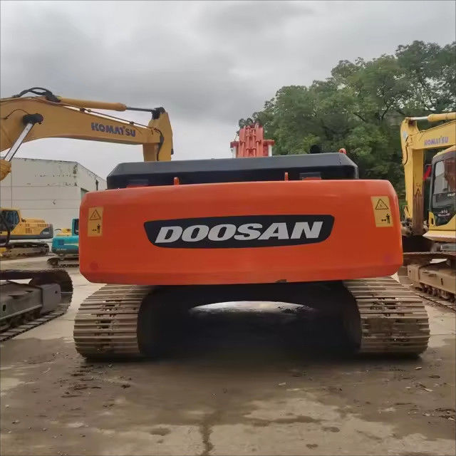 Excavatrice à rampe de 14 tonnes à prix abordable avec un entretien simple et une capacité de seau de 0,35 m3