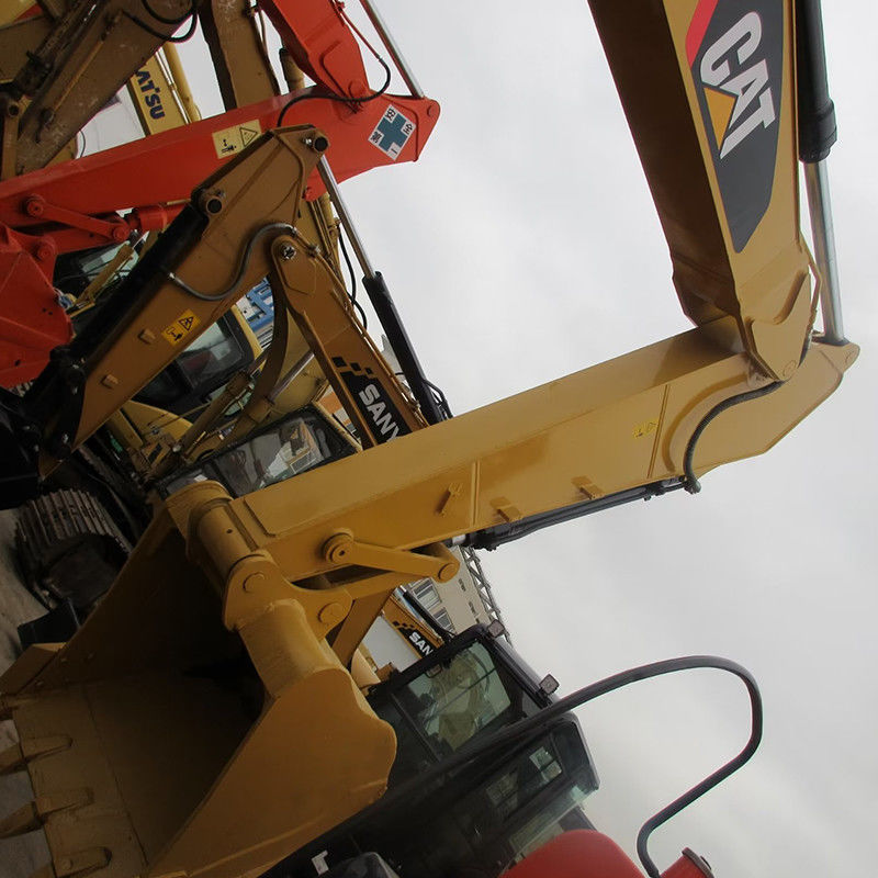 Excavateur Cat 320D2 à prix abordable du Japon avec un trou de cylindre de 105x135 mm