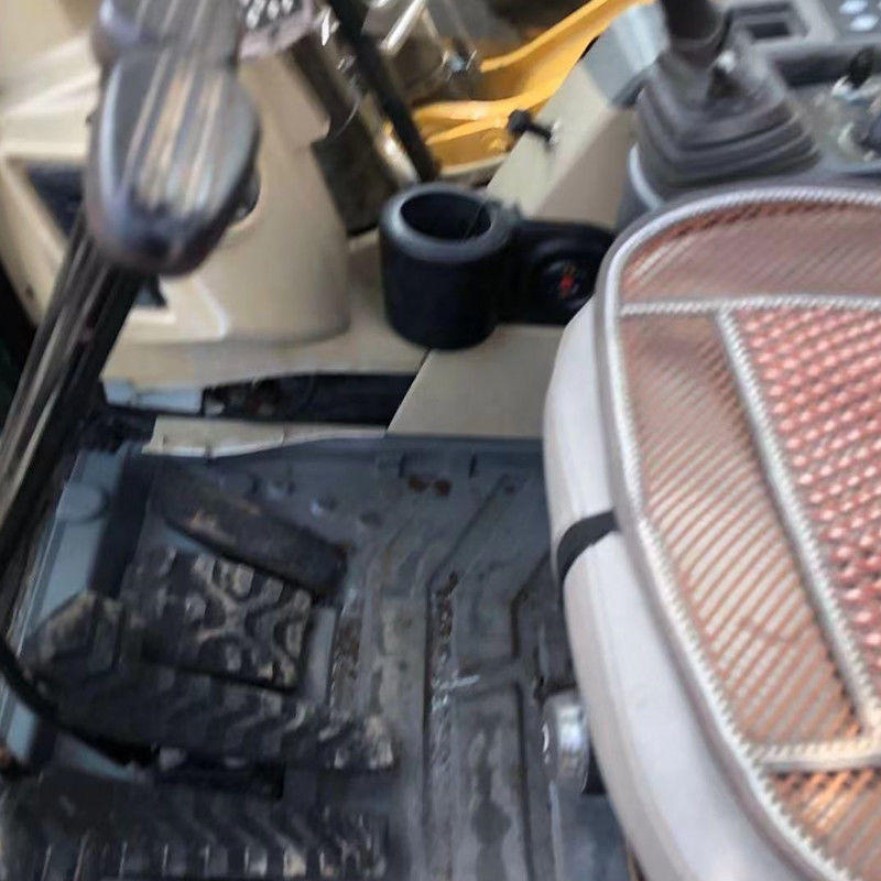 Utilisé Cat Caterpillar 330 C Excavator Maximum traction de la barre de traction 66094 lbs Pompes hydrauliques Autres