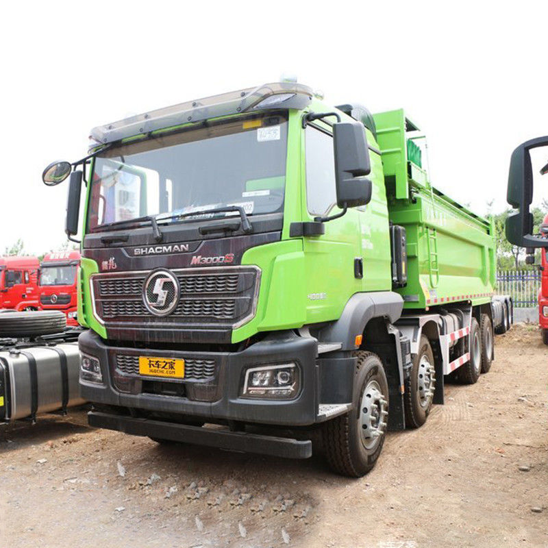 Shacman X3000 8x4 camion à bascule avec climatiseur manuel et 2 numéros de changement en arrière