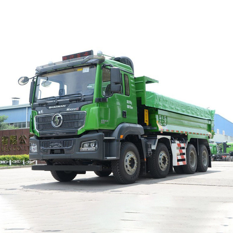 Homme 16 x 2 essieu arrière 8x4 camion à bascule pour le transport d'ingénierie auto-décharge