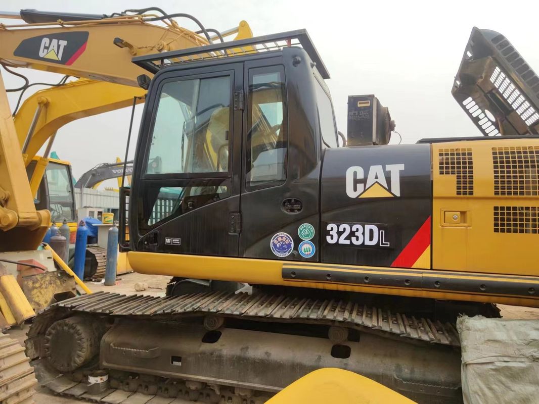 Excavateur CAT 325B d'origine en bon état avec moteur de 40,5 kW facile à entretenir