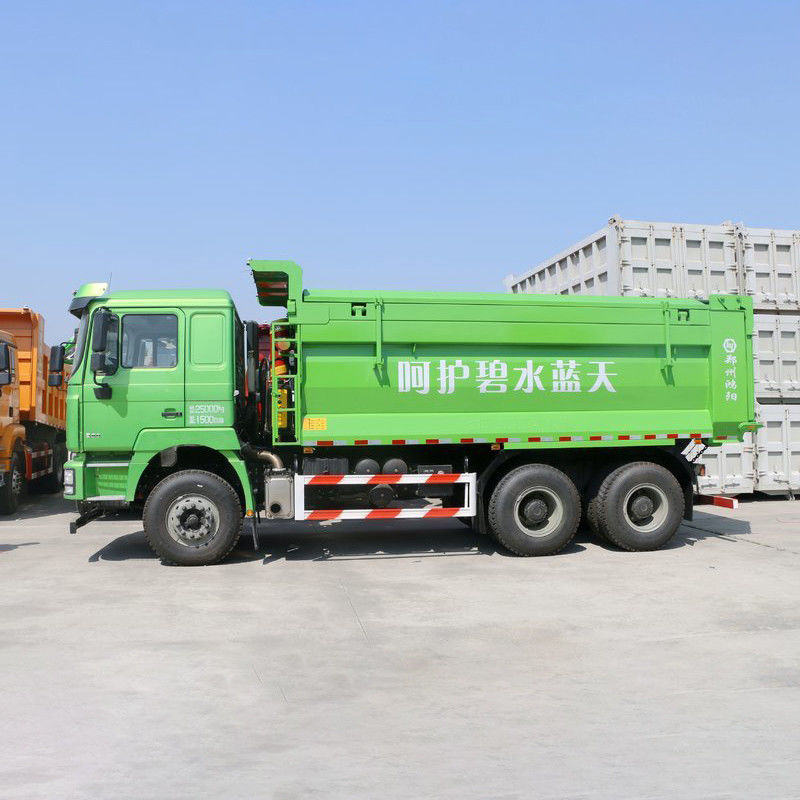 Chassis SHACMAN Algérie F2000 6X4 Euro2 340hp Camion à ciment mélangeur avec réservoir de carburant 300Ltr