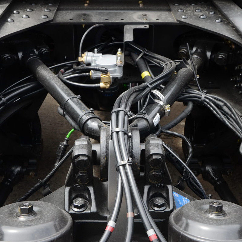 SINOTRUCK Série X5000 6*4 430 chevaux Super économe en carburant 55 pétrole économe en remorque SINOTRUCK