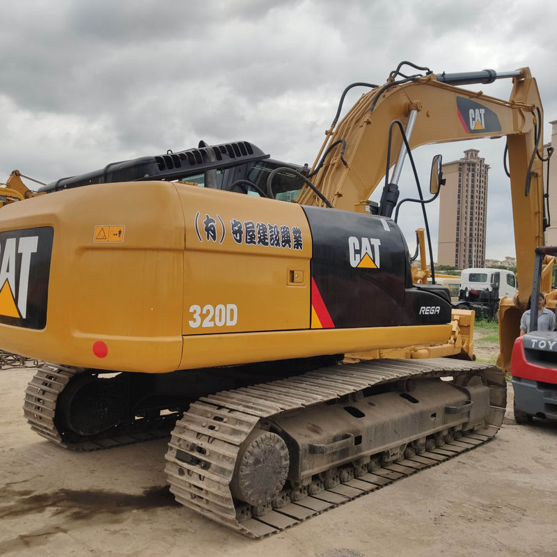 2001-4000 Heures de travail CAT 320D 20 tonnes Excavateur à rampe hydraulique En bon état