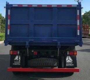 2 passagers moteur Yunnei Sinotruk HOMAN 4*2 mini-déchargeur à bascule 8-12 tonnes camion léger