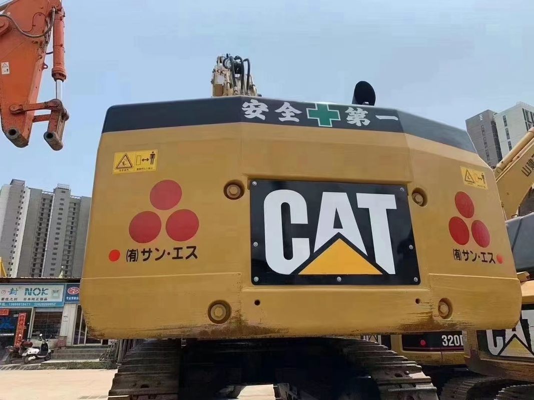 Excavateur de chat 390D à prix abordable avec un poids de 90250 kg et une capacité de seau de 0,45 m3