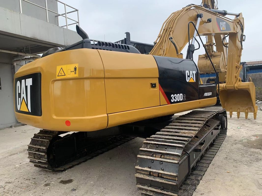 Cat 330 Excavateur avec 5700 longueur de tige et soupape hydraulique Kawasaki en bon état
