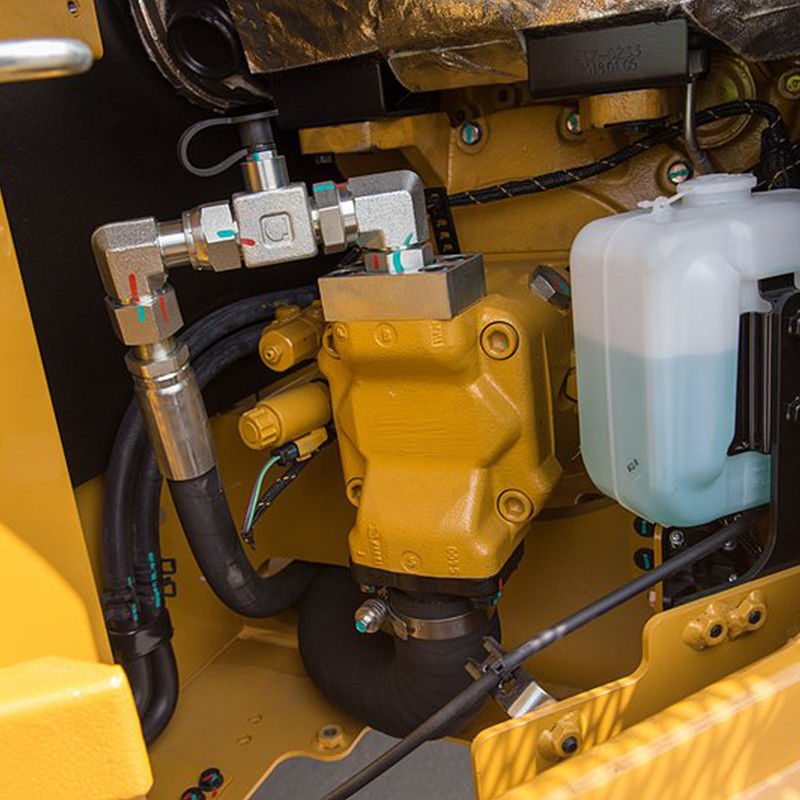 Caterpillar 310 mini excavateur hydraulique à rampe avec pince à bois et pompe hydraulique Eaton