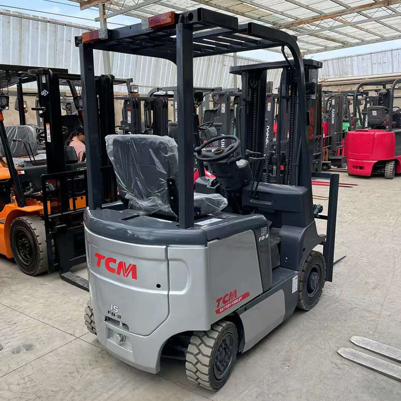 Outils de levage de batterie de 48 V électrique utilisé chariot élévateur à fourche 1,5 tonne pour le marché japonais