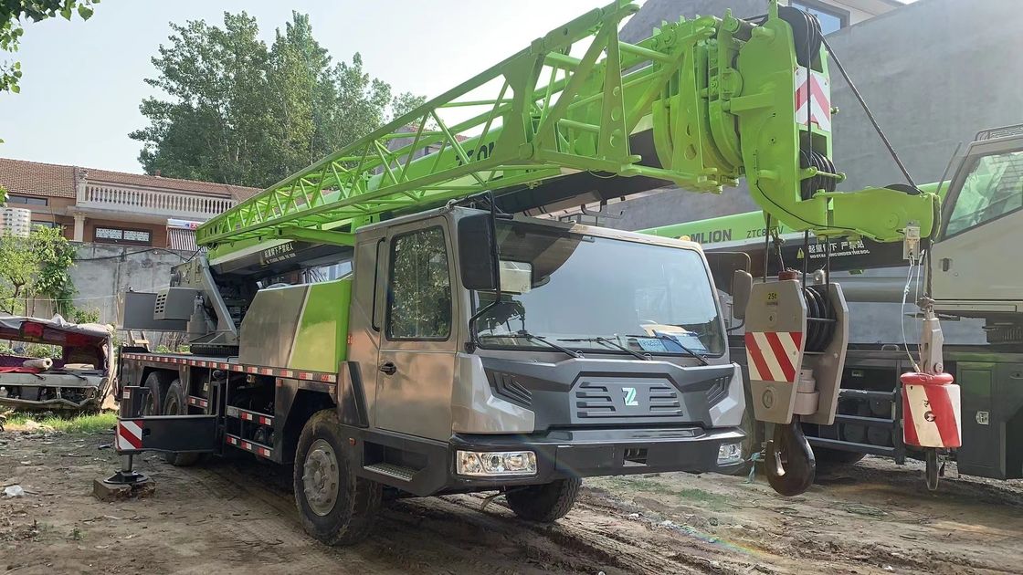 Cran de camion mobile de 25 tonnes 50 tonnes 100 tonnes 200 tonnes 300 tonnes avec hauteur de levage max.