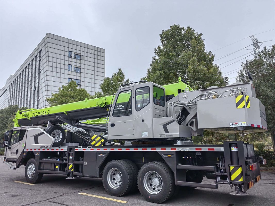 Cran de camion mobile de 25 tonnes 50 tonnes 100 tonnes 200 tonnes 300 tonnes avec hauteur de levage max.