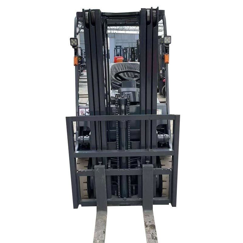 1.5 tonnes TCM élévateur à fourche électrique Idéal pour la manutention de matériel d'entrepôt et les magasins de vêtements