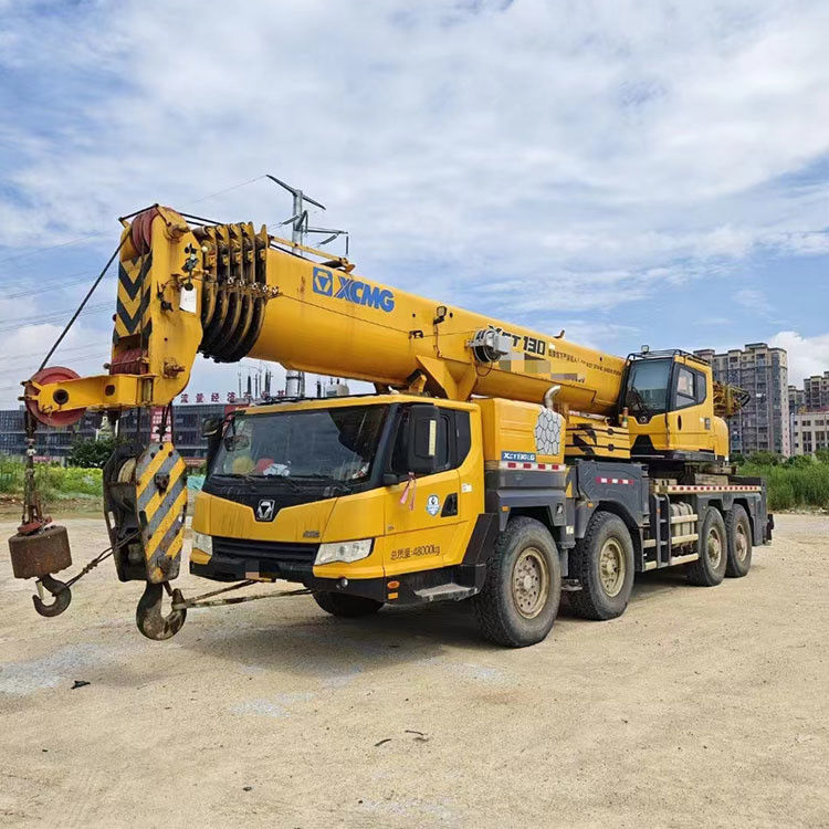 Jaune Grue hydraulique usée de 50 tonnes pour camions QY25K5-I QY25KD QY25K 33m Hauteur de levage
