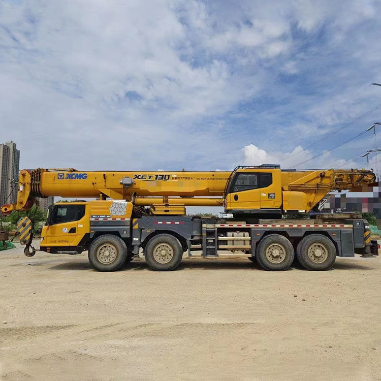 Jaune Grue hydraulique usée de 50 tonnes pour camions QY25K5-I QY25KD QY25K 33m Hauteur de levage