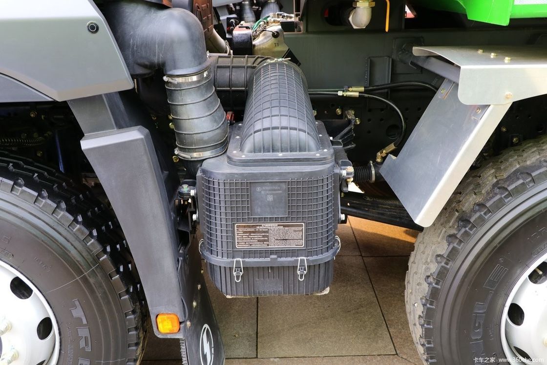 6x4 400 chevaux Shacman camion de décharge avec capacité du moteur 8L et 12.00R20 pneus 18PR