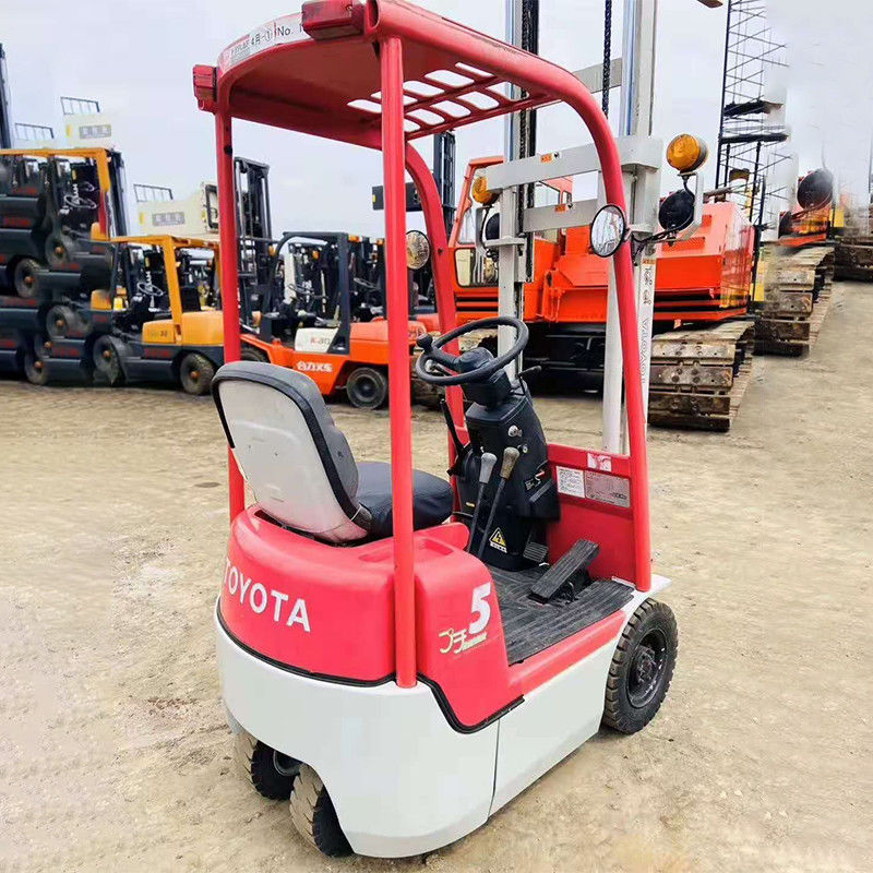 Traitement des matériaux d'entrepôt 0,5 tonne Téléliveur électrique Toyota d'occasion avec largeur de fourchette de 150 m
