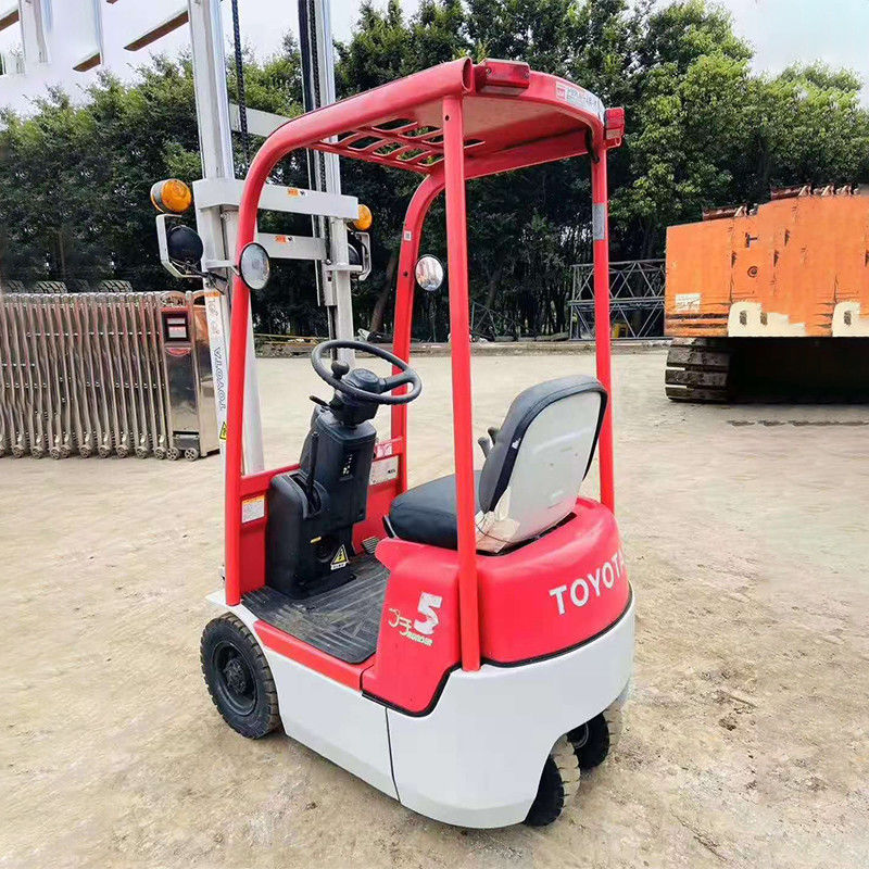 Traitement des matériaux d'entrepôt 0,5 tonne Téléliveur électrique Toyota d'occasion avec largeur de fourchette de 150 m