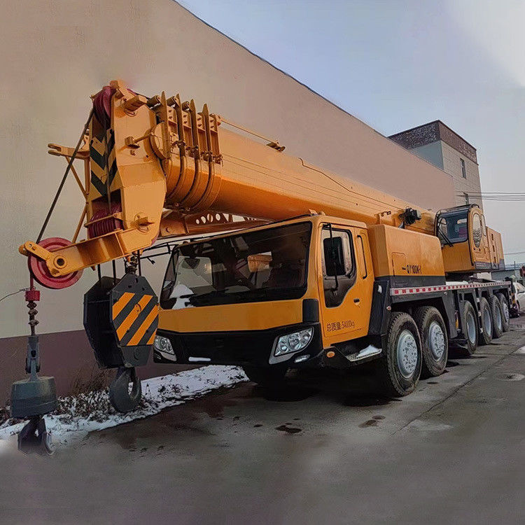 Crane de camion zoomlion d'occasion de 100 tonnes QY100K avec type de grue télescopique à tige droite