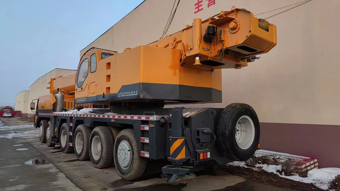 Crane de camion zoomlion d'occasion de 100 tonnes QY100K avec type de grue télescopique à tige droite