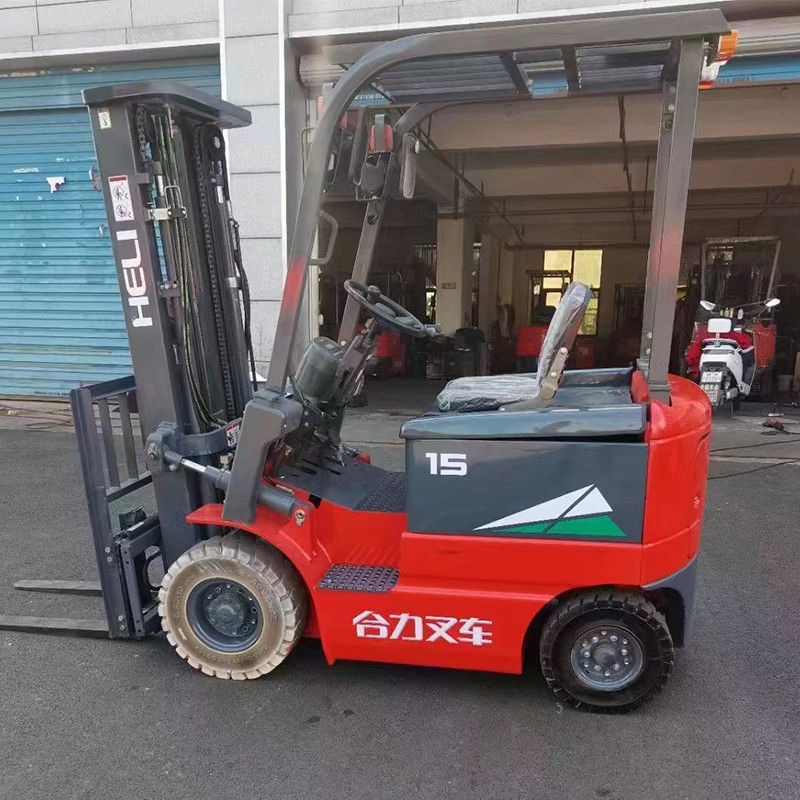 En bon état, chariot élévateur électrique de 1,5 tonne utilisé pour soulever 1500 kg à 0,4/0,6 m/s