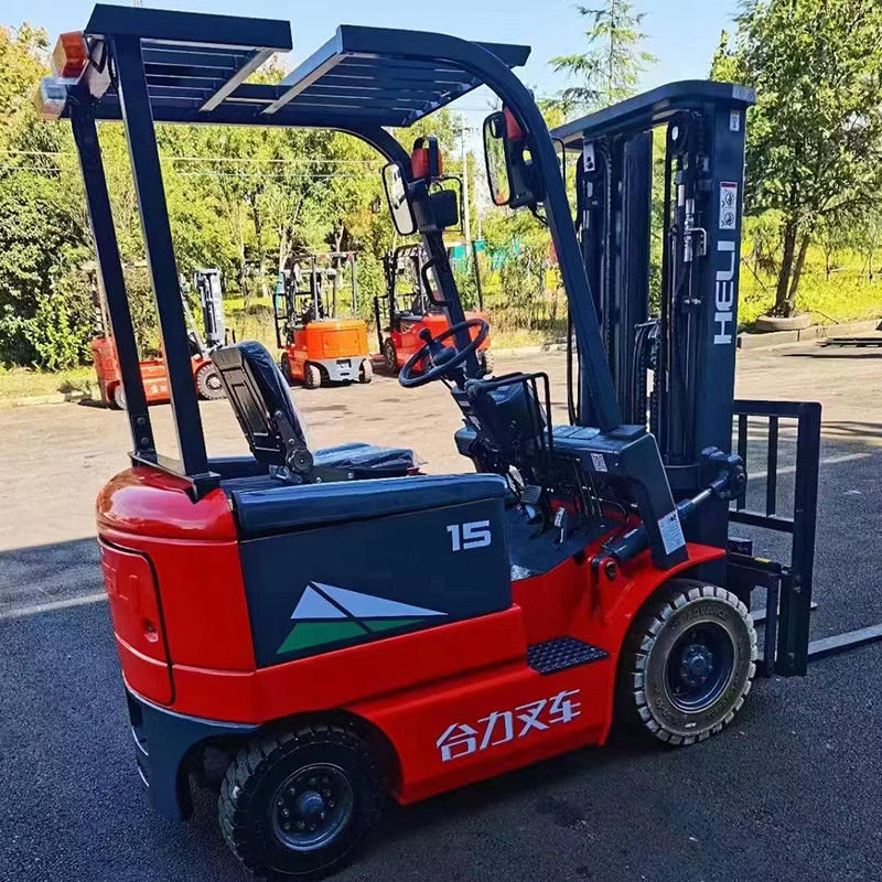 En bon état, chariot élévateur électrique de 1,5 tonne utilisé pour soulever 1500 kg à 0,4/0,6 m/s