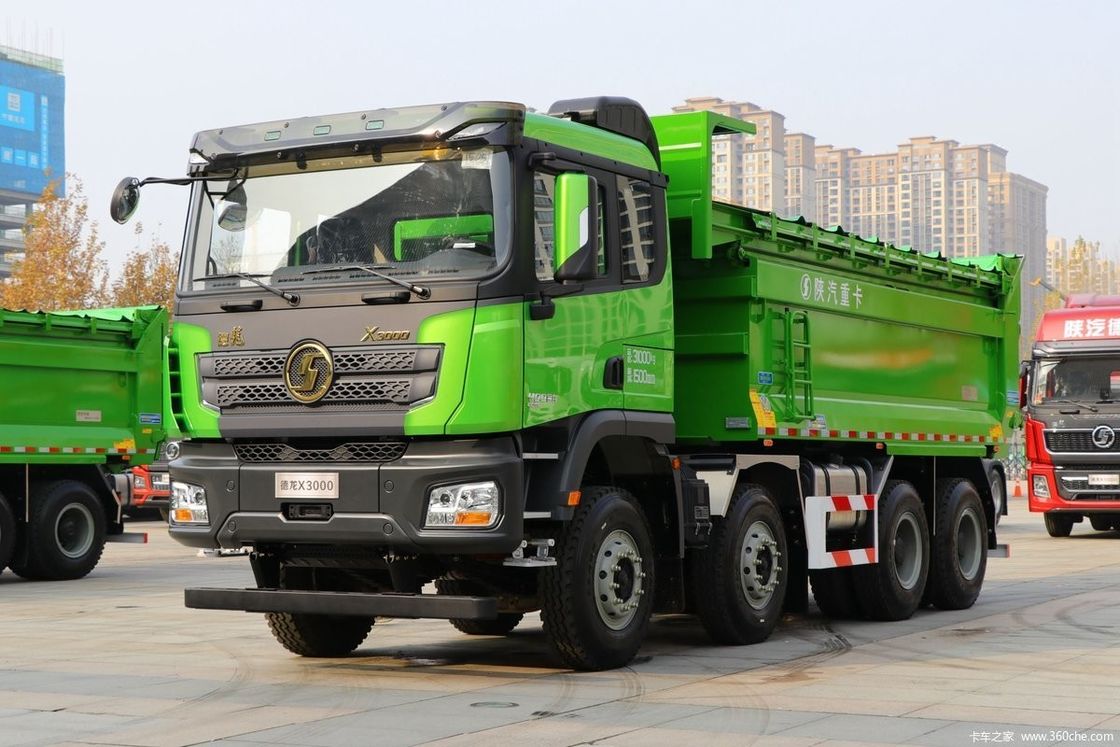 30 tonnes Sinotruk Shacman camion de décharge 340 chevaux 8X4 Tanc de chargement Longueur 6,2-8m FAST 10JSD180 Transmission