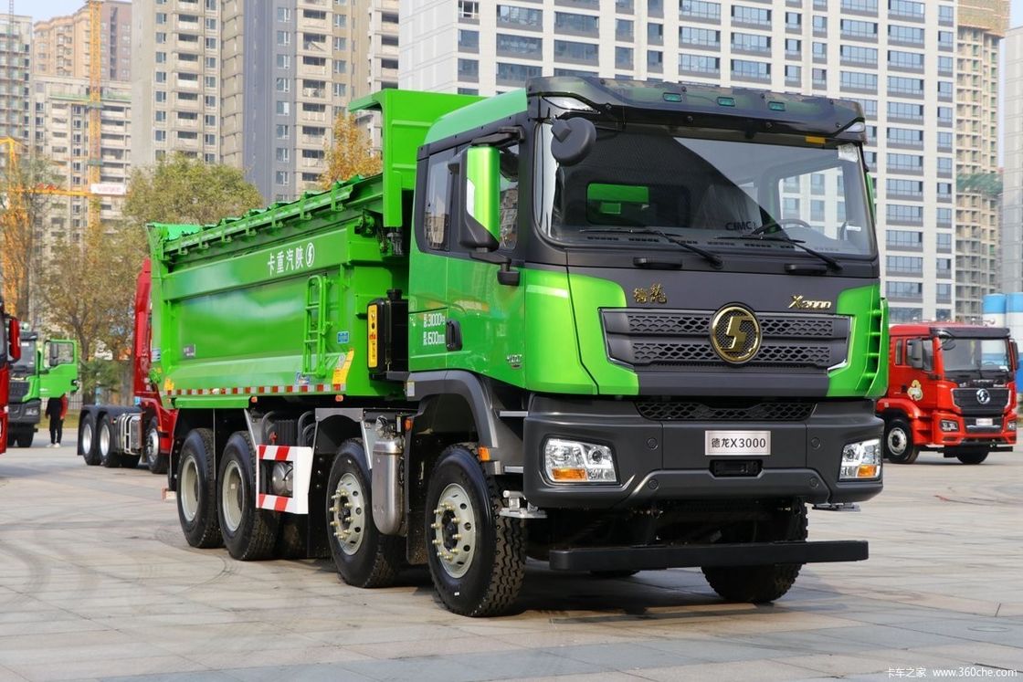30 tonnes Sinotruk Shacman camion de décharge 340 chevaux 8X4 Tanc de chargement Longueur 6,2-8m FAST 10JSD180 Transmission