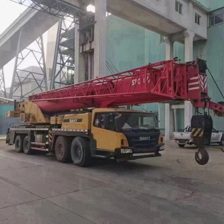 80000 kg Vélo à main gauche Cran hydraulique 80 tonnes STC 800 Cran utilisé Sany