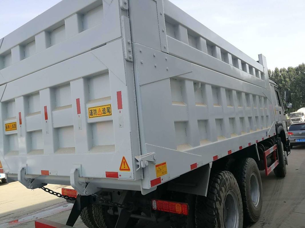 Siège de conducteur normal Camion lourd Sino Sinotruk Howo 371hp 6x4 8x4 Camions à décharge utilisés