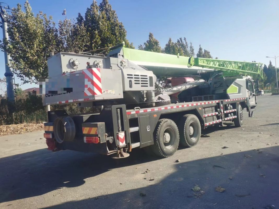 Zoomlion ZTC250 Cran mobile de levage d'occasion avec poids de travail de 25 t et pompe hydraulique