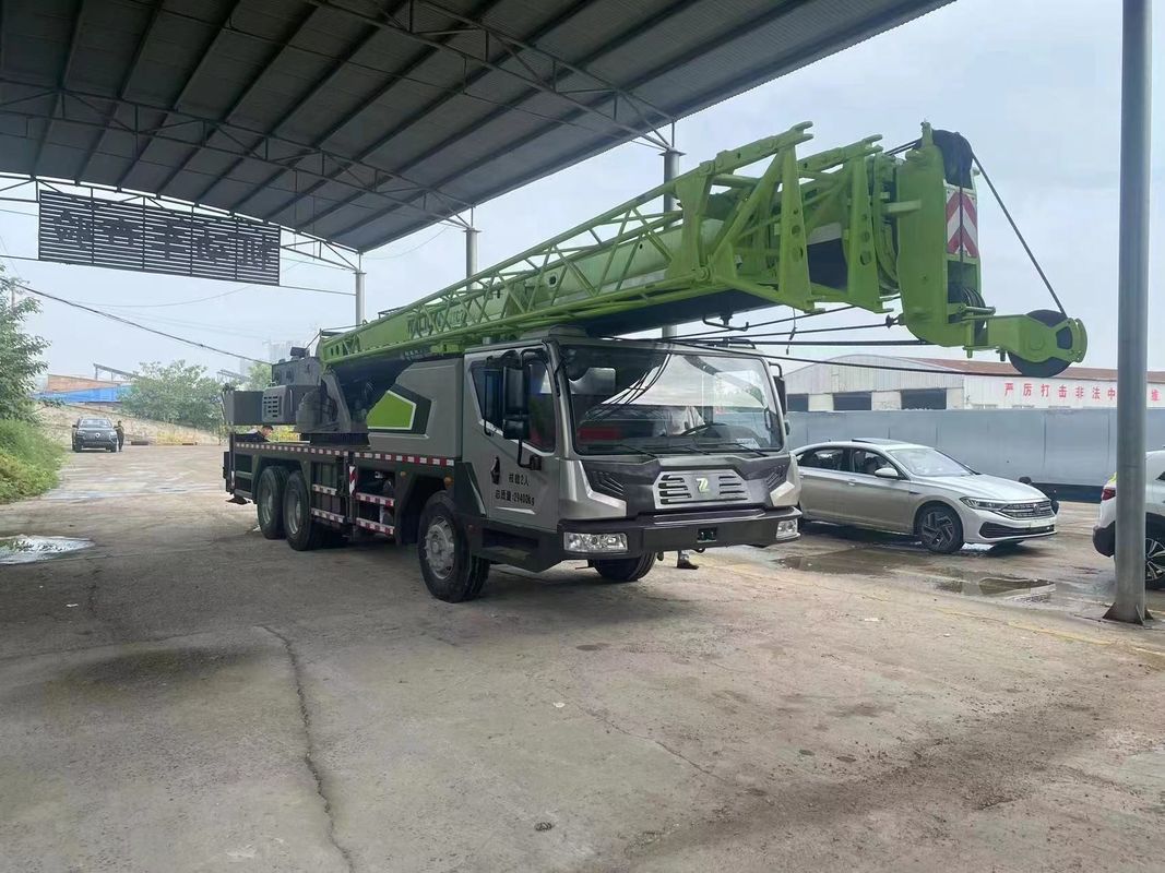 Cran mobile Zoomlion 25T Cran d'occasion de 25 tonnes maximum.