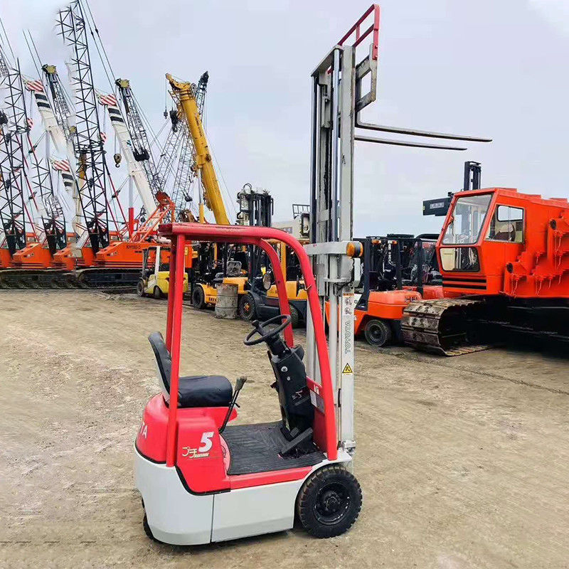 0.5 tonnes de chariot élévateur électrique d'occasion Toyota avec une largeur de fourchette de 125 et une longueur de fourchette de 1070